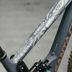 Dyedbro Kit De Protection De La Monture Dream Catcher - Blanc Mat 8 Dyedbro Kit De Protection De La Monture Dream Catcher - Blanc Mat -magasin de vélo 98278691 0DA1 400B B2F2 BC02676E3E9B 1024x1024 2x