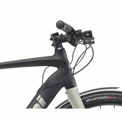Bianchi Impulso E-ALL Road Tourer 2022 18 Bianchi Impulso E-ALL Road Tourer 2022 -magasin de vélo Bianchi impulso e all road tourer 4