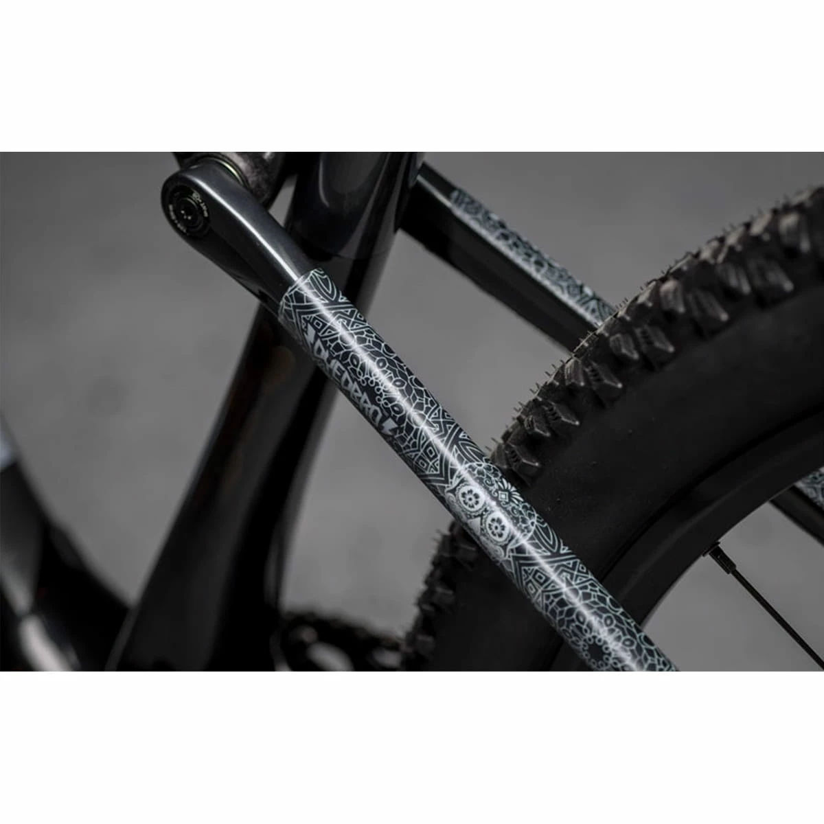 Dyedbro Kit De Protection Du Cadre - Día De Muertos - Blanc Brillant 7 Dyedbro Kit De Protection Du Cadre - Día De Muertos - Blanc Brillant – Image 5