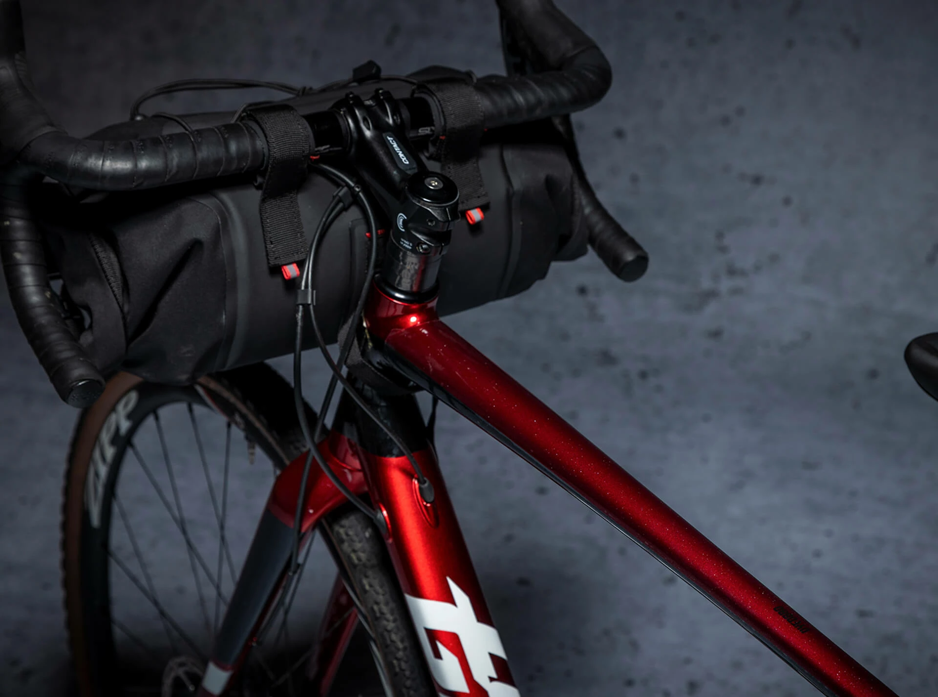 Dyedbro Kit De Protection De Cadre Gravel Clear - Glitter Matt 8 Dyedbro Kit De Protection De Cadre Gravel Clear - Glitter Matt – Image 6