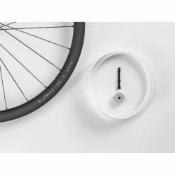 BONTRAGER ROAR AEOLUS PRO 37 TLR -magasin de vélo roar aeolus pro 37 tlr 2